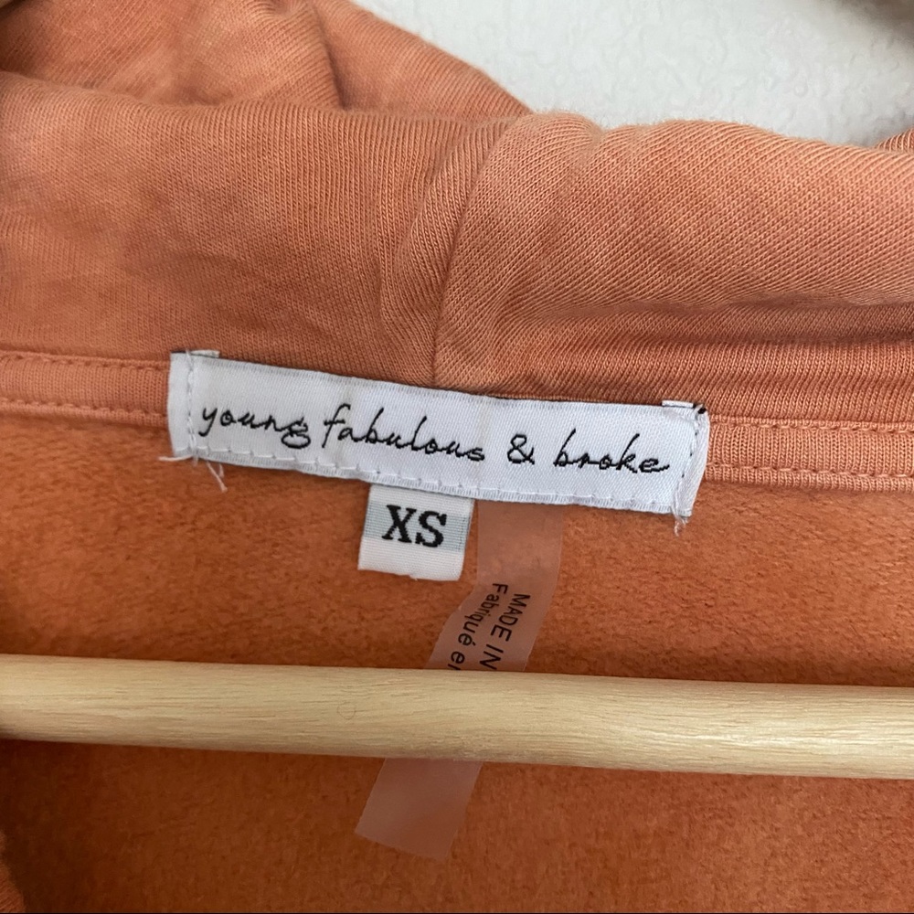 Young, Fabulous and Broke piper hoodie in tie dye XS. - Picture 6 of 6